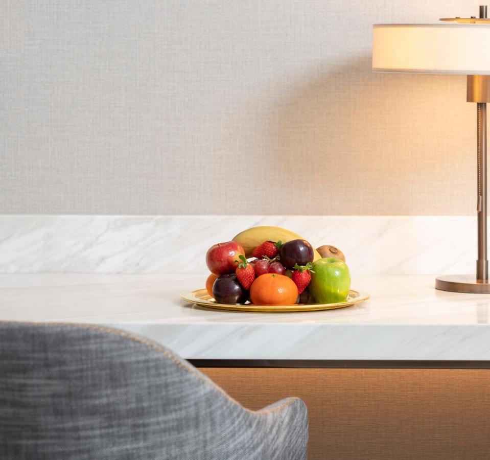 Address Istanbul Hotel Eksteriør billede Fruit plate